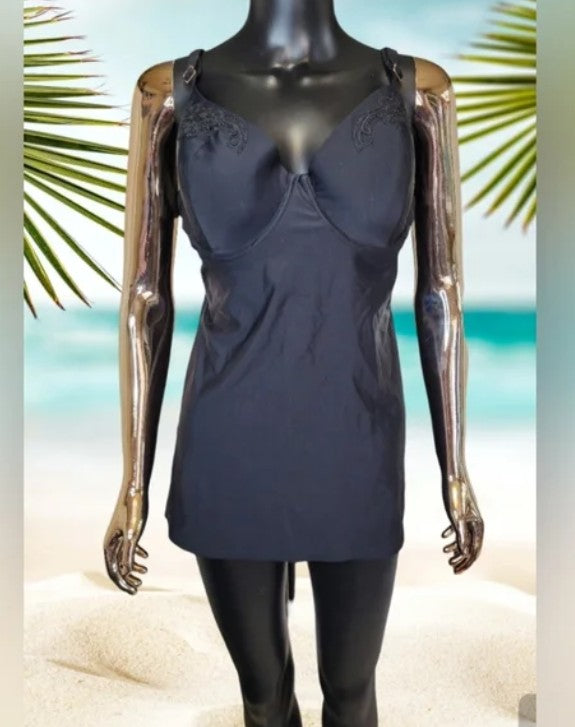 GORGEOUS PLUS SIZED BLACK TANKINI SWIM TOP EXTRA LONG! MINT CONDITION!