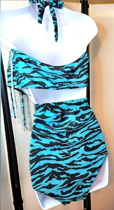 UNIQUE STYLISH PLUS SIZE TWO PIECE TIGER ANIMAL PRINT TEAL BLUE AND BLACK STRIPED SWIMSUIT FRINGE NWOT