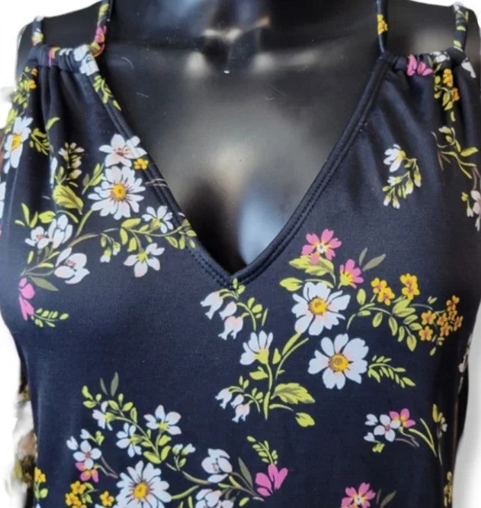 Cute Beach Betty Miracle Brands Floral Slim One Piece Swimsuit Mint Condition!