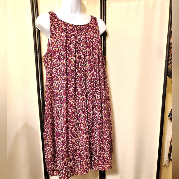 👗✨ Karin Stevens Sleeveless Abstract Sack Dress | Flowy & Versatile