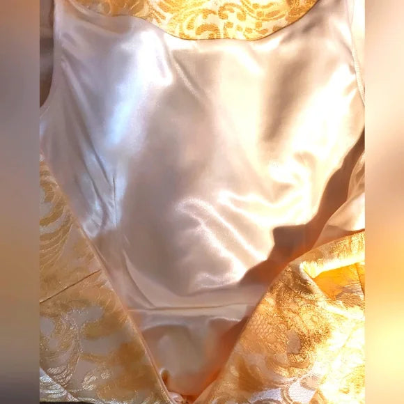 ✨ VINTAGE GOLD BROCADE LACE MINI DRESS ✨