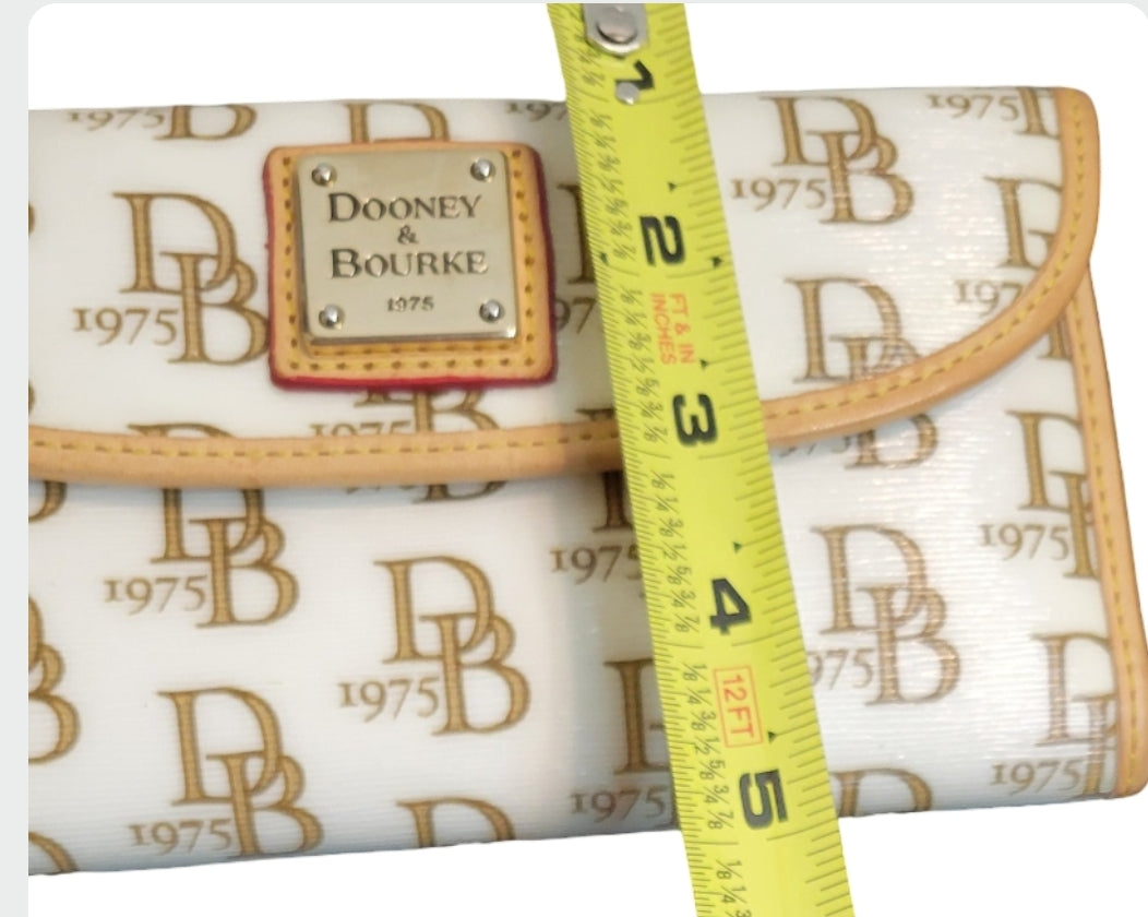 Authentic Dooney & Bourke 1975 retro anniversary shoulder bag and matching wallet set ♥️