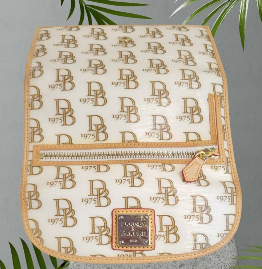 Authentic Dooney & Bourke 1975 retro anniversary shoulder bag and matching wallet set ♥️